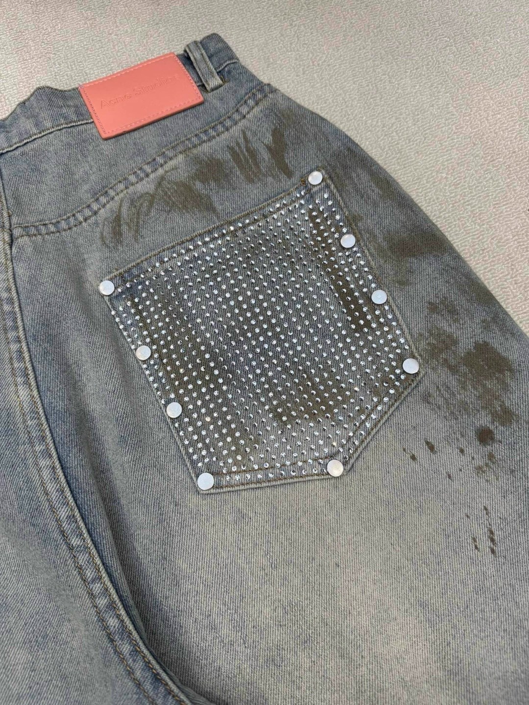 джинсы широкие,джинсы acne studios,джинсы свободного кроя acne studios,джинсы широкие женские,одежда джинсы