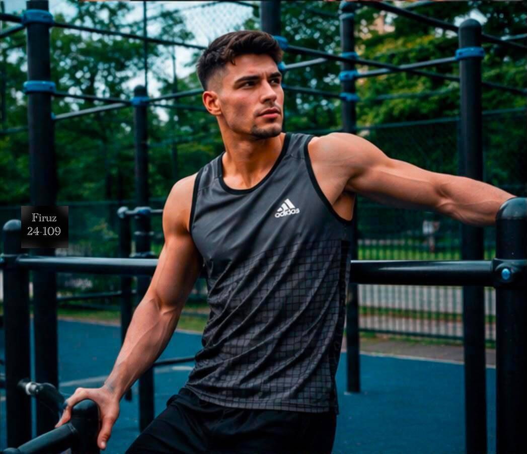 мужчина,adidas performance,мужские майки adidas,майка мужская спортивная,парень