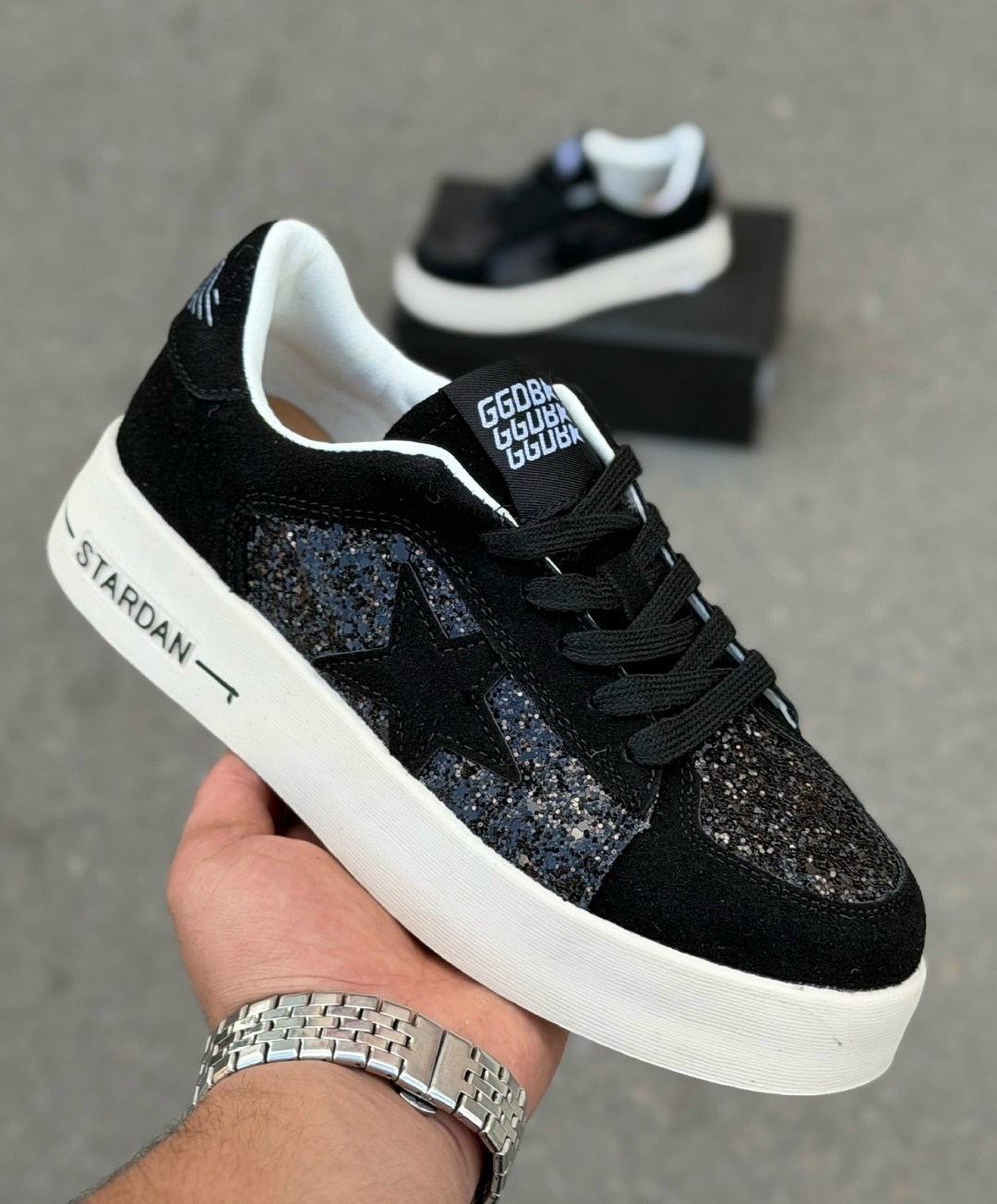 ,кеды super-star с блестками golden goose черный,кеды hi star с блестками golden goose черный,голден гус кеды, женская