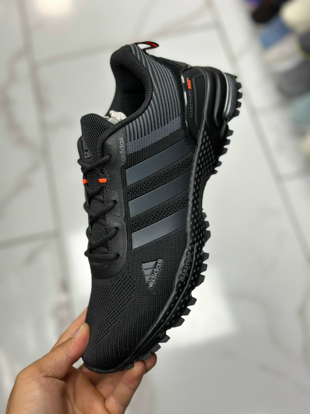 кроссовки adidas,кроссовки,кроссовки мужские adidas,кроссовки adidas marathon,мужской кроссовки