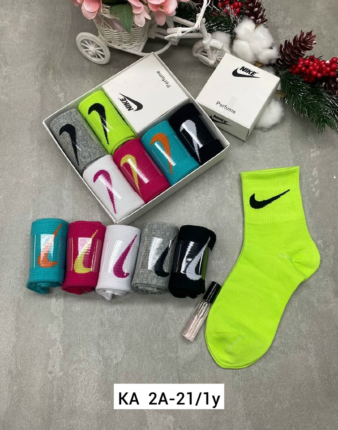 носки nike разноцветные подарочный набор с духами,носки комплект,носки спортивные женские,набор женские носки,носки спортивные 5 пар
