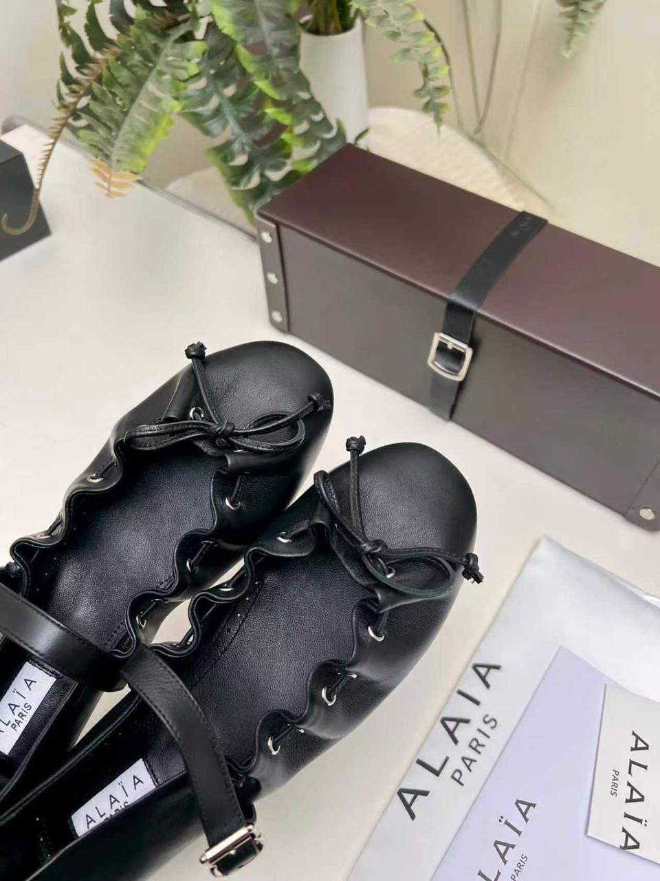 балетки женские,бархатные балетки zara,модная женская ,alaia балетки,балетки