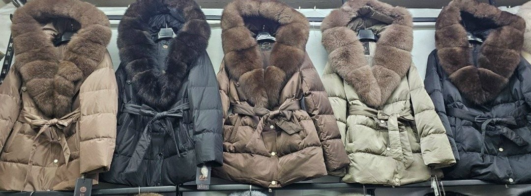 пуховики женские,зимние куртки,пуховик женский с натуральным мехом,пуховик с натуральным мехом,пуховик с мехом