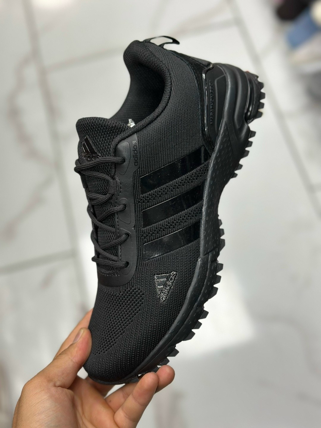 кроссовки adidas,кроссовки,кроссовки мужские adidas,кроссовки adidas marathon,мужской кроссовки
