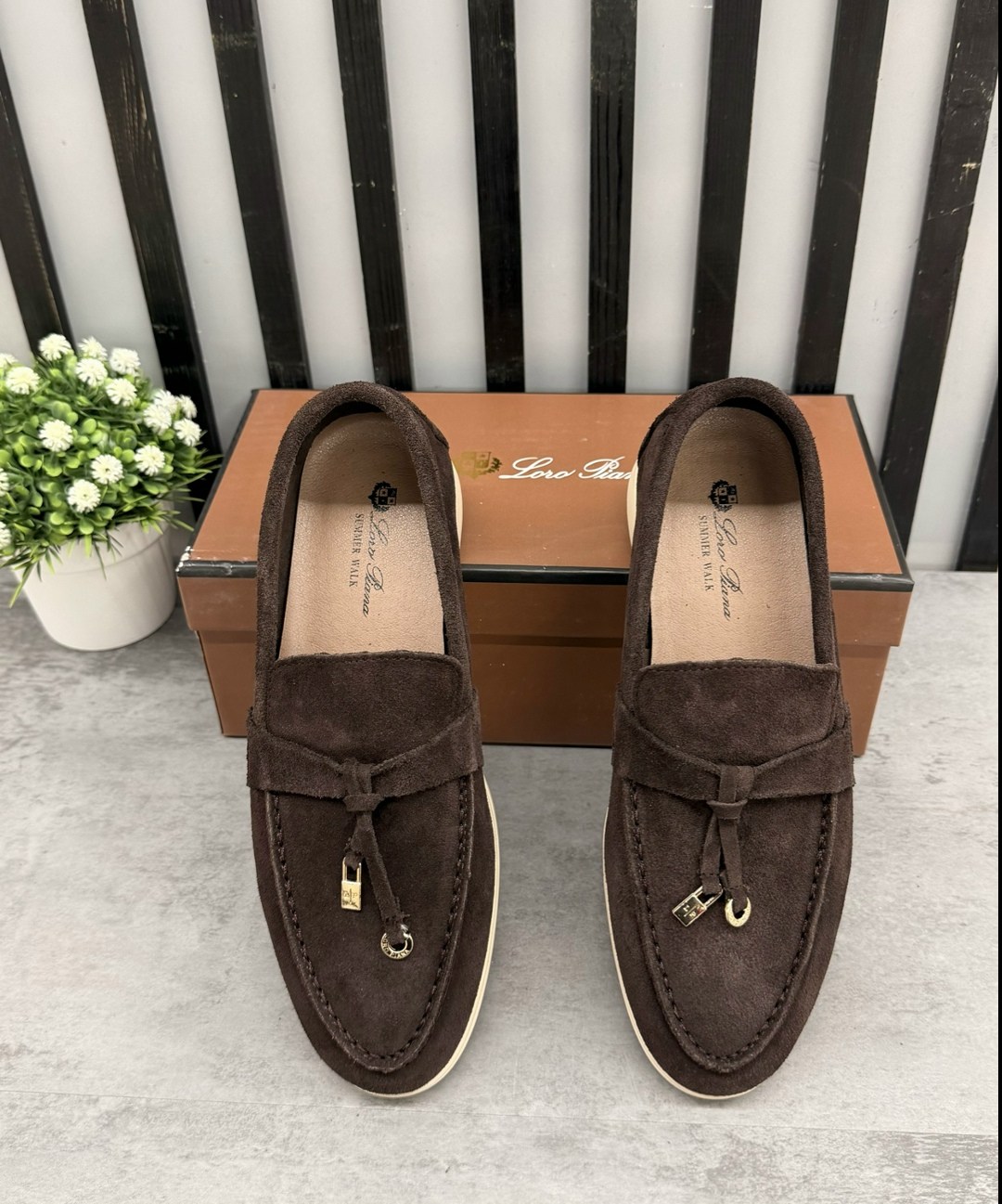 лоферы loro piana,замшевые лоферы,лоферы коричневые,лоферы лоро пиано материал,