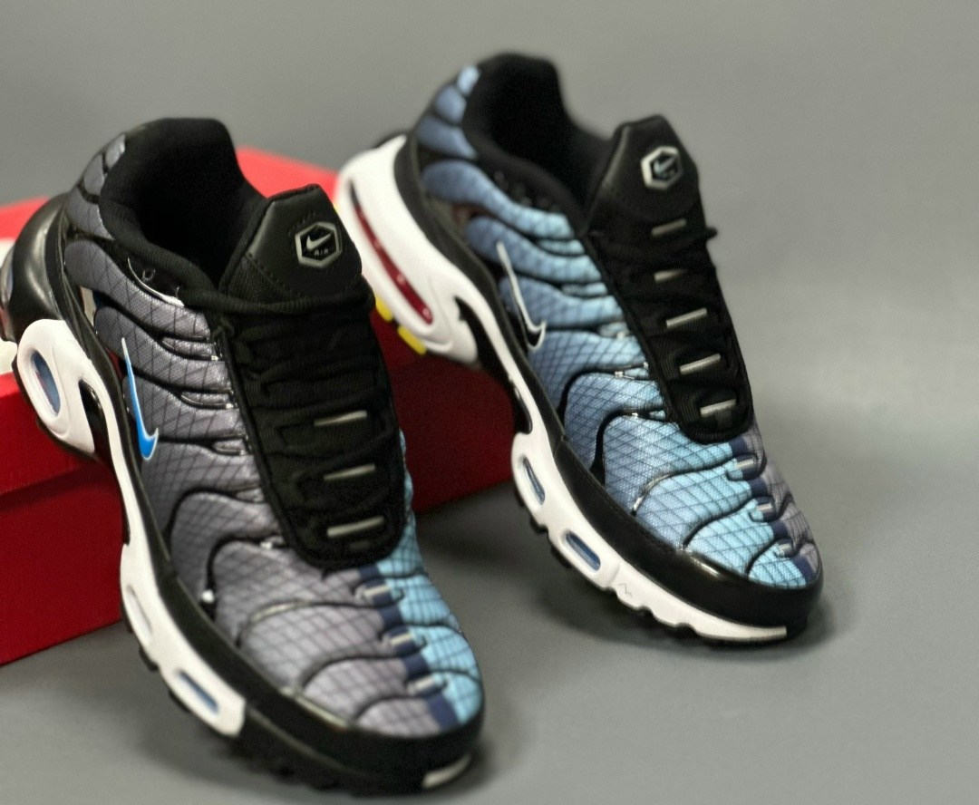 кроссовки nike air max tn plus,nike air max plus tn,кроссовки nike air max plus tn grey black,кроссовки nike air max plus,кроссовки мужские nike air max tn plus