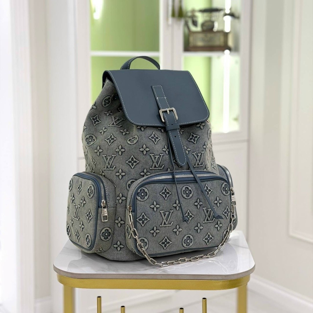louis vuitton рюкзак,луи виттон кристофер рюкзак,рюкзак женский louis vuitton,сумка - рюкзак louis vuitton denim,louis vuitton рюкзак джинсовый