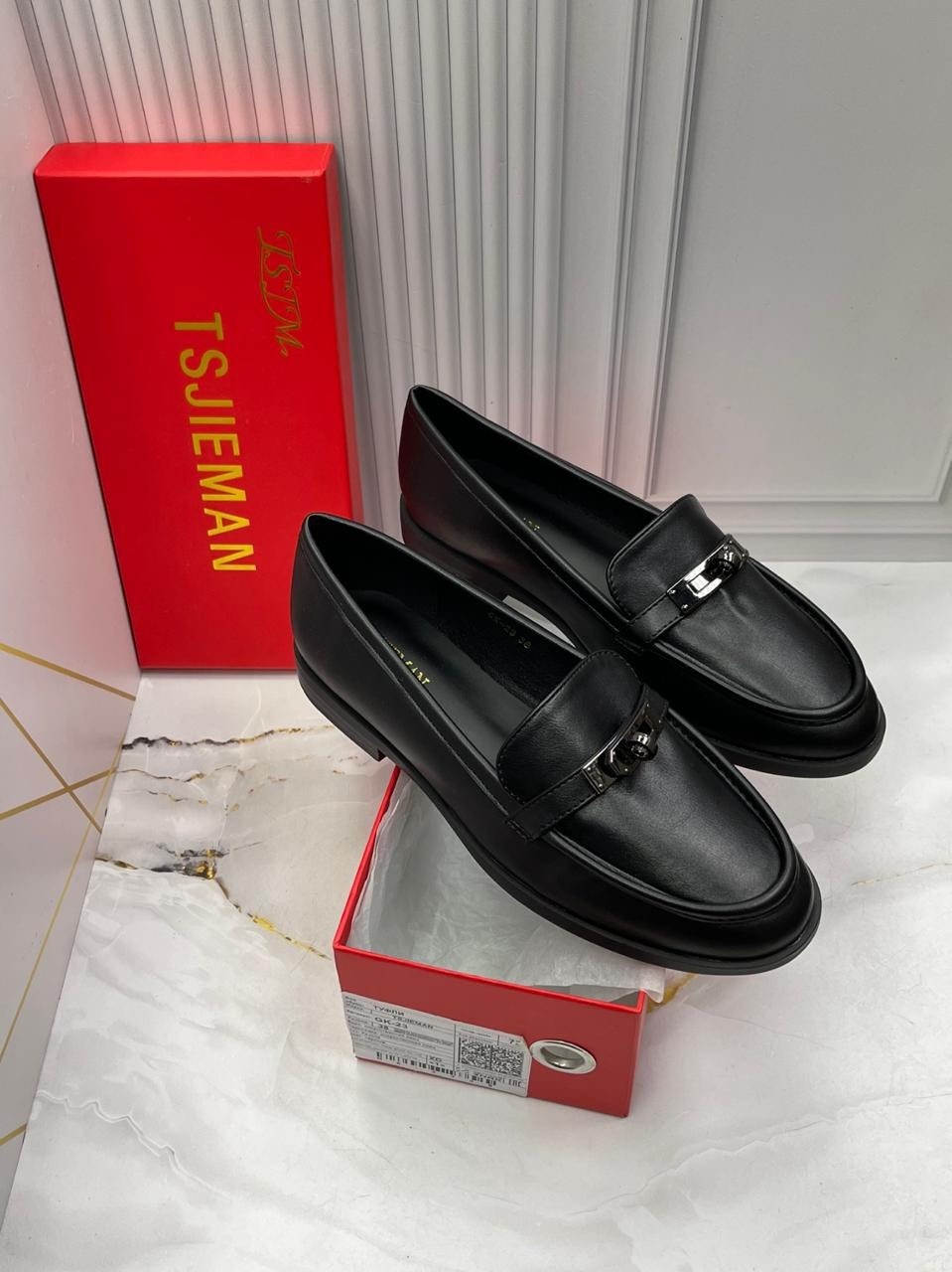 ,женские лоферы,модные лоферы,лоферы женские черные,лоферы salvatore ferragamo