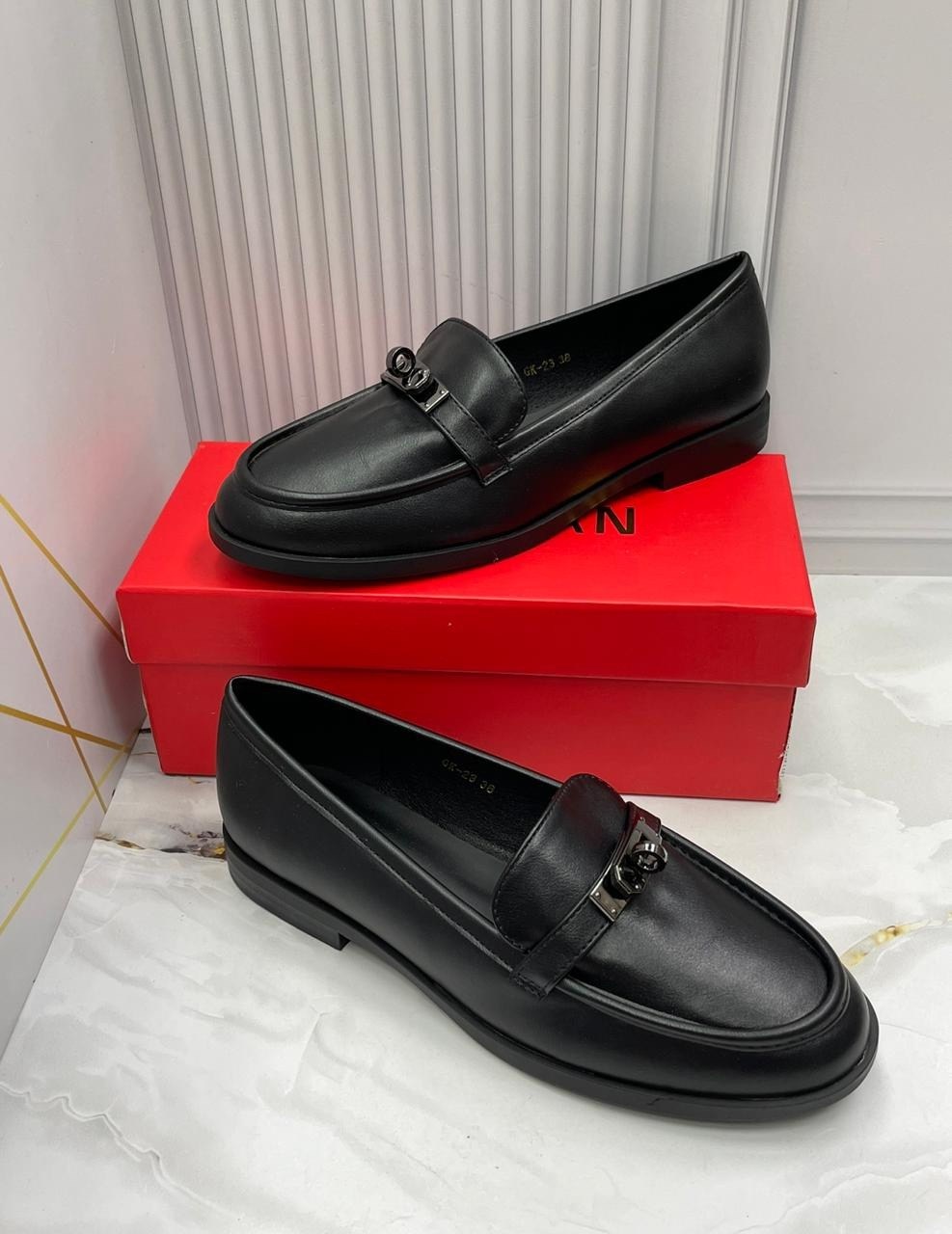 ,женские лоферы,модные лоферы,лоферы женские черные,лоферы salvatore ferragamo