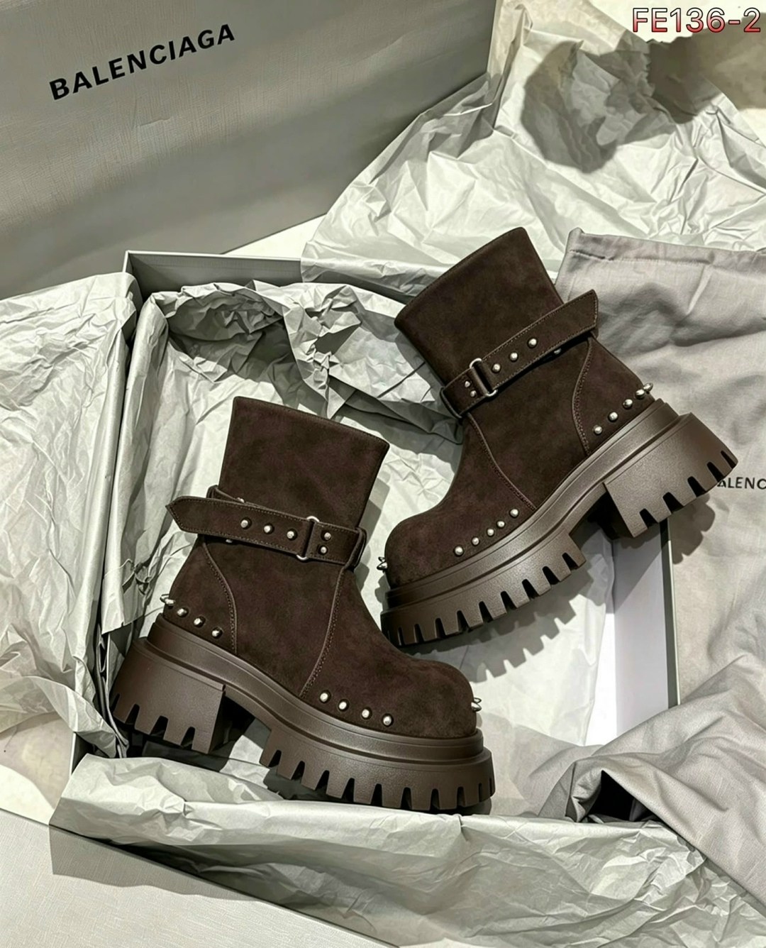 ,balenciaga ботинки,женские ботинки, женская,ботинки