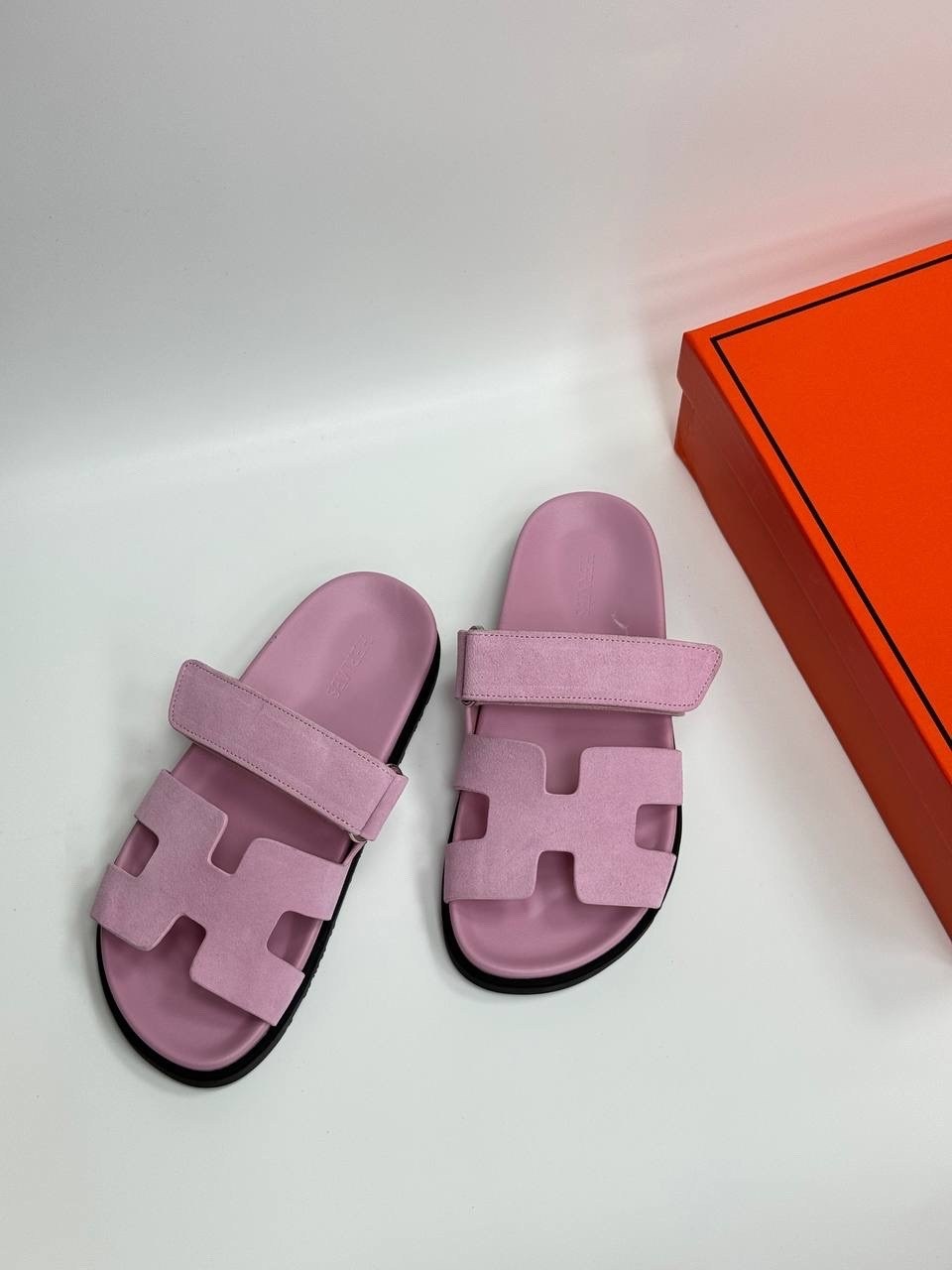 замшевые шлепанцы hermes,шлепанцы hermes,шлепки hermes женские,босоножки hermes,сандалии hermes