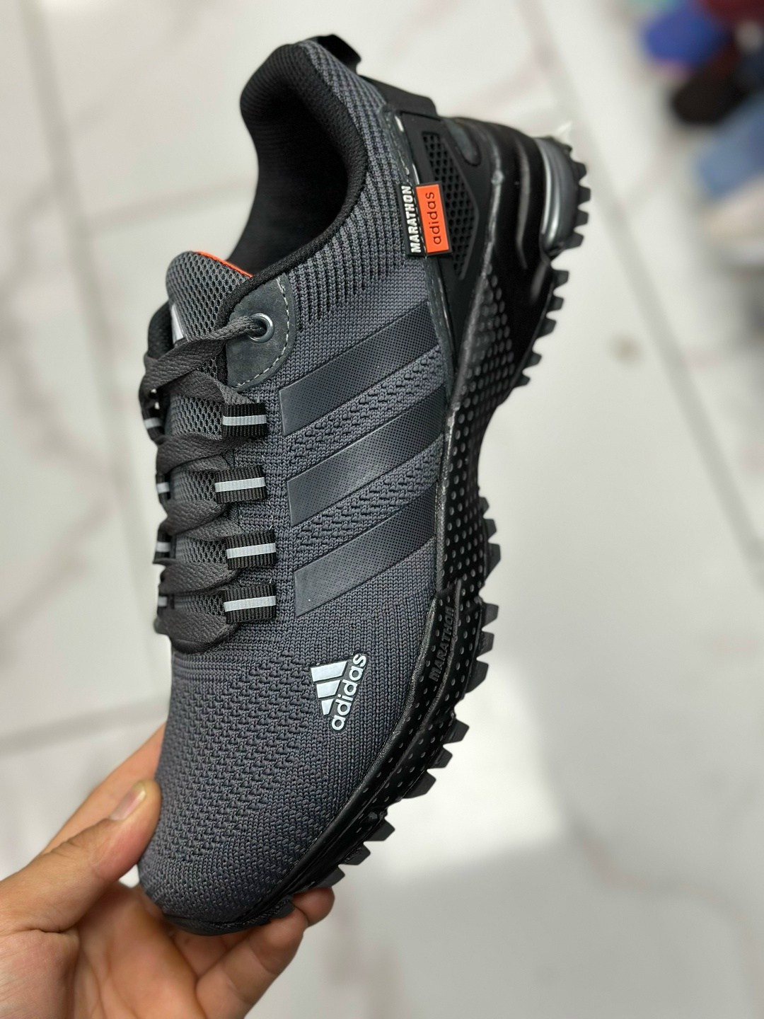 кроссовки adidas,кроссовки,кроссовки мужские adidas,кроссовки adidas marathon,мужской кроссовки