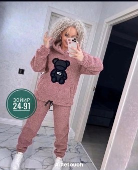 Костюм
