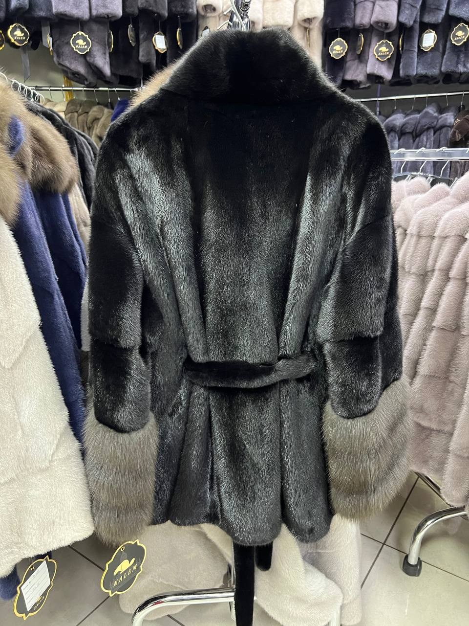 норковая шуба с английским воротником,норковая шуба,шуба из меха норки,шуба норка,шуба модель халат норка