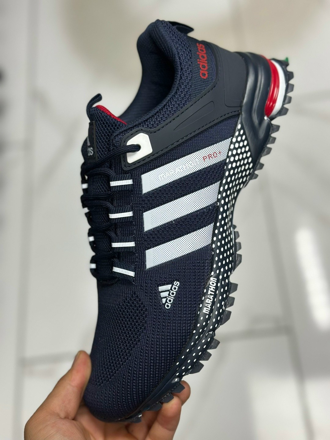 кроссовки adidas,кроссовки,кроссовки мужские adidas,кроссовки adidas marathon,мужской кроссовки