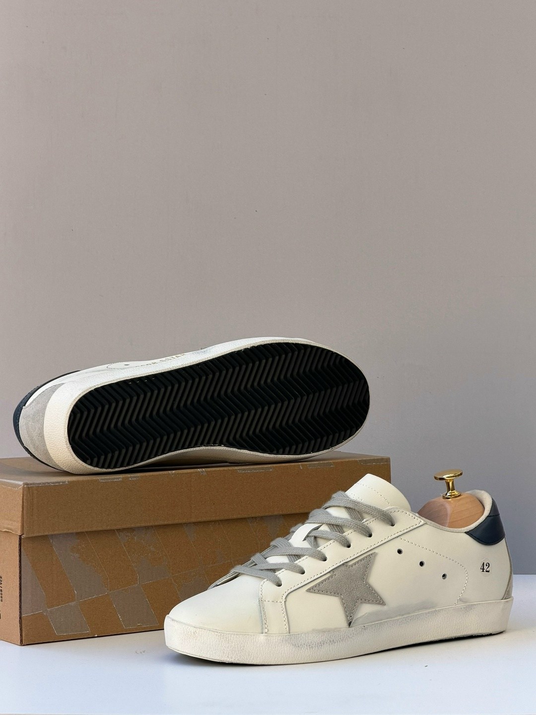,golden goose super-star,кроссовки golden goose,golden goose,golden goose off white super star sneakers