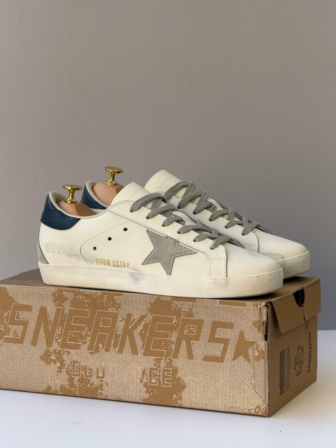 ,golden goose super-star,кроссовки golden goose,golden goose,golden goose off white super star sneakers