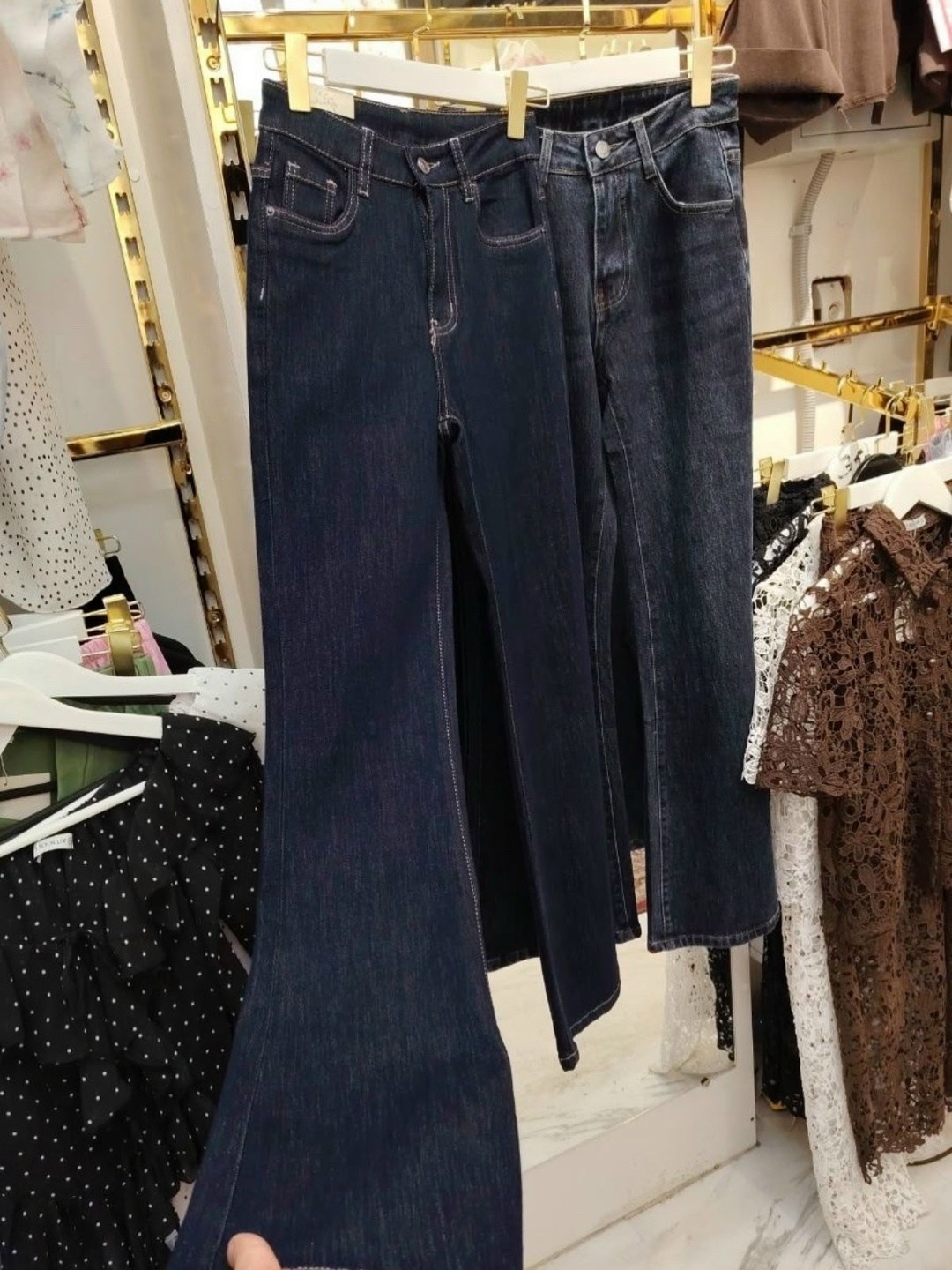 джинсы клеш от колена синие nicejeans,женские джинсы клеш,джинсы клеш от колена,джинсы клеш от колена с высокой посадкой стрейч laminia,джинсы женские