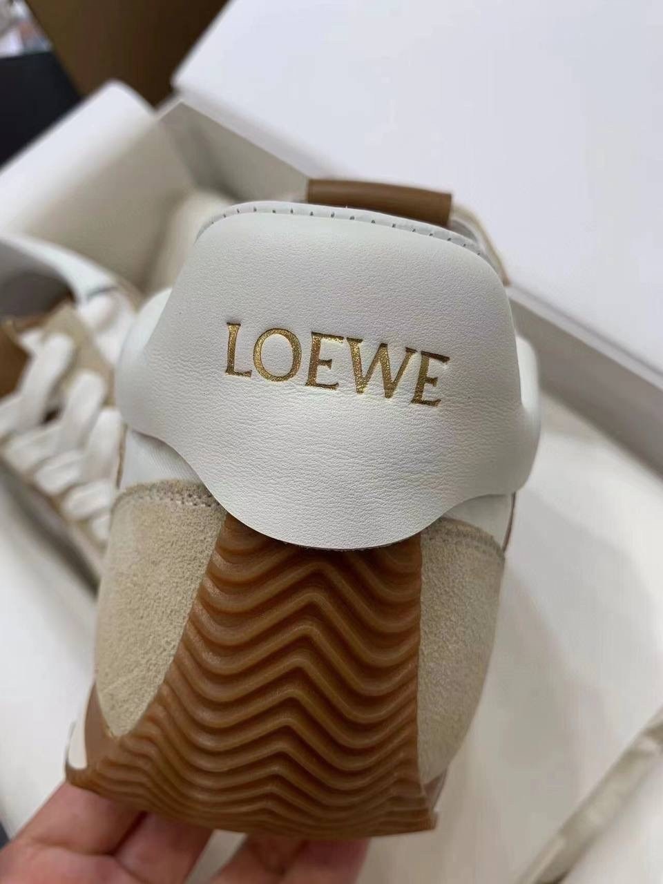 кроссовки loewe,кроссовки loewe flow runner,loewe кроссовки женские,кроссовки массимо дутти,кроссовки женскиe