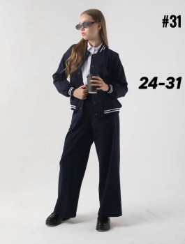 Костюм
