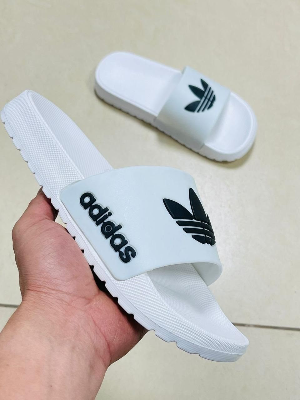 шлепанцы адидас красные,женские сланцы,,шлепанцы adidas,шлепки шлепанцы