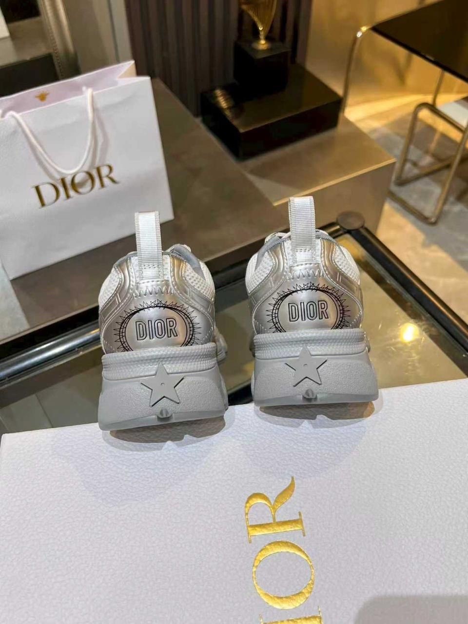 кроссовки dior,диор кроссовки,женские кроссовки dior chrono premium white grey,кроссовки christian dior,женские кроссовки