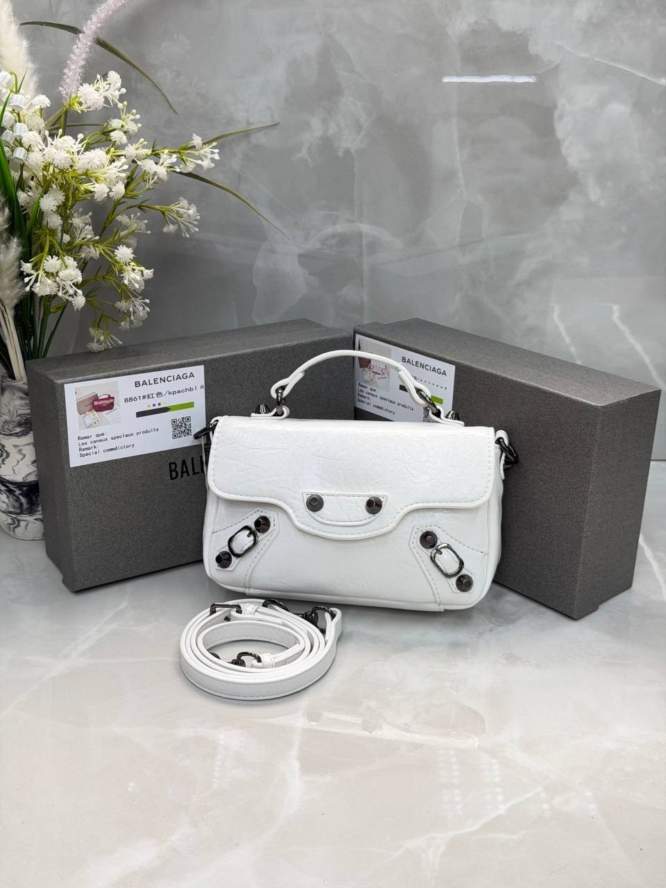 balenciaga сумка,balenciaga сумка на плечо,сумка от balenciaga,сумочка модная,модная сумка