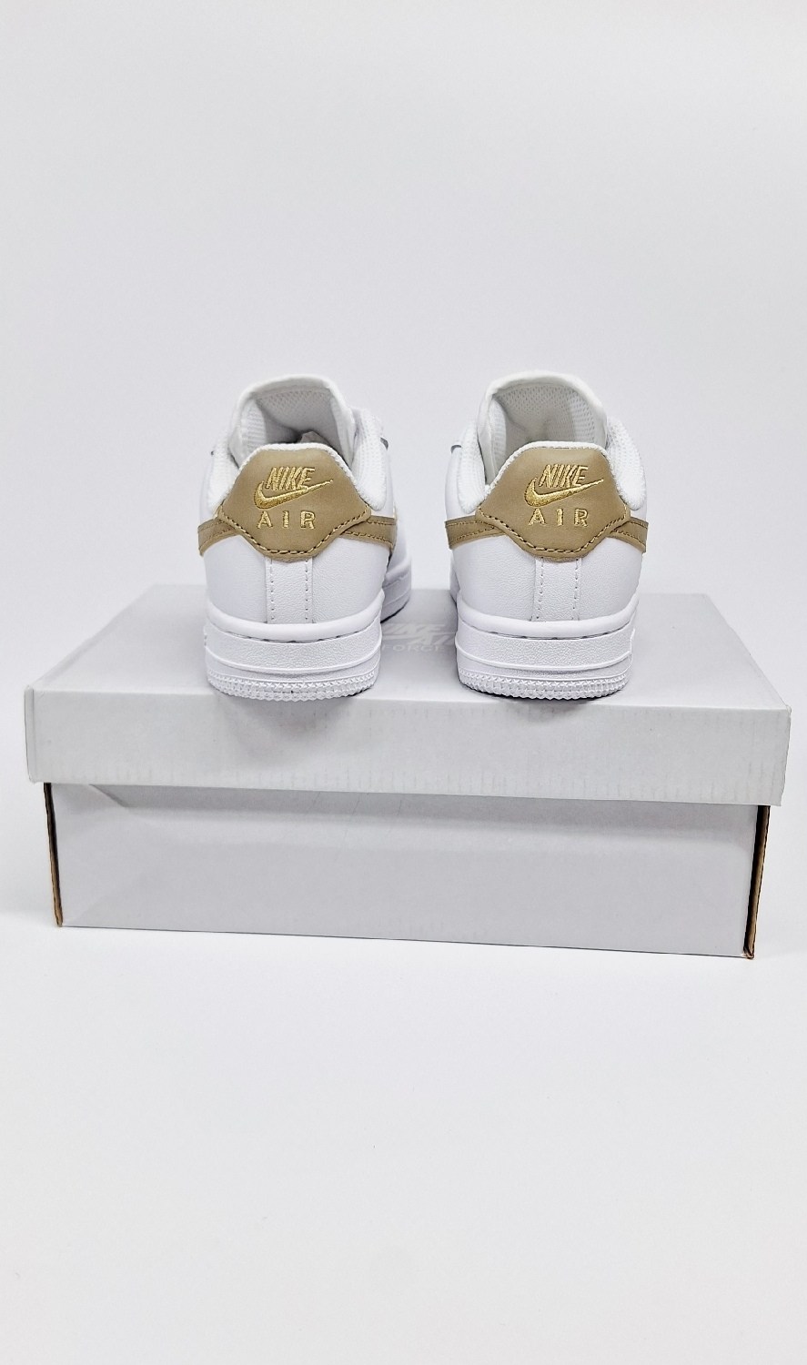 nike air force 1 low white,кросcовки nike air force 1,женские кроссовки nike air force 1 low white,nike air force 1 07 essential,nike air force 1 07
