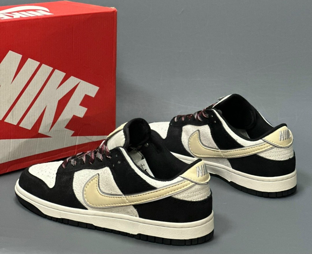 nike dunk low lx black suede team gold,nike dunk low,кроссовки nike dunk low,nike dunk low lx,кроссовки nike sb dunk low