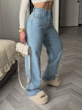 Джинсы