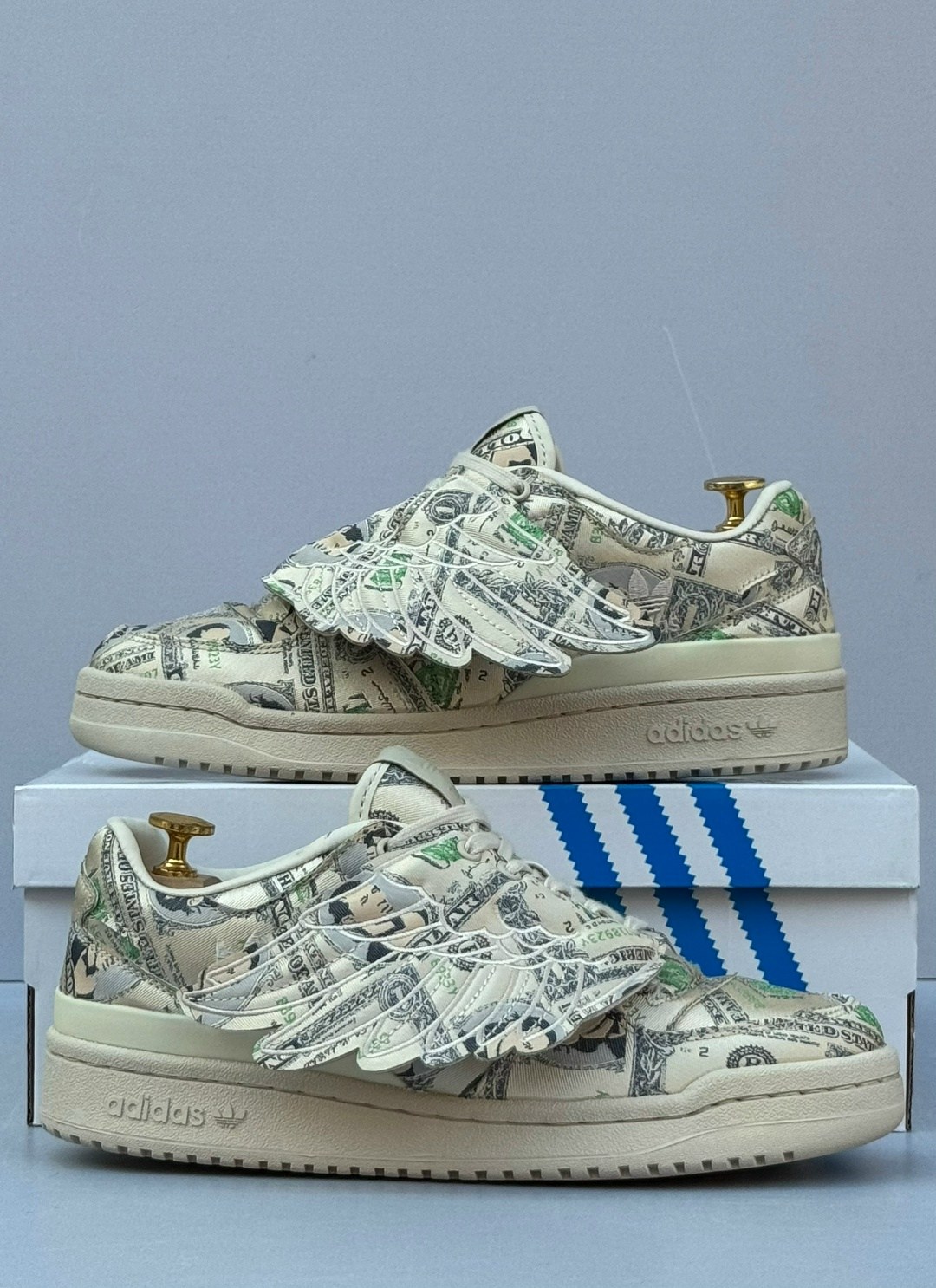 кроссовки,jeremy scott x adidas forum low wings 1.0 money,jeremy scott adidas,кроссовки adidas originals x jeremy scott forum wings money low,adidas jeremy scott money