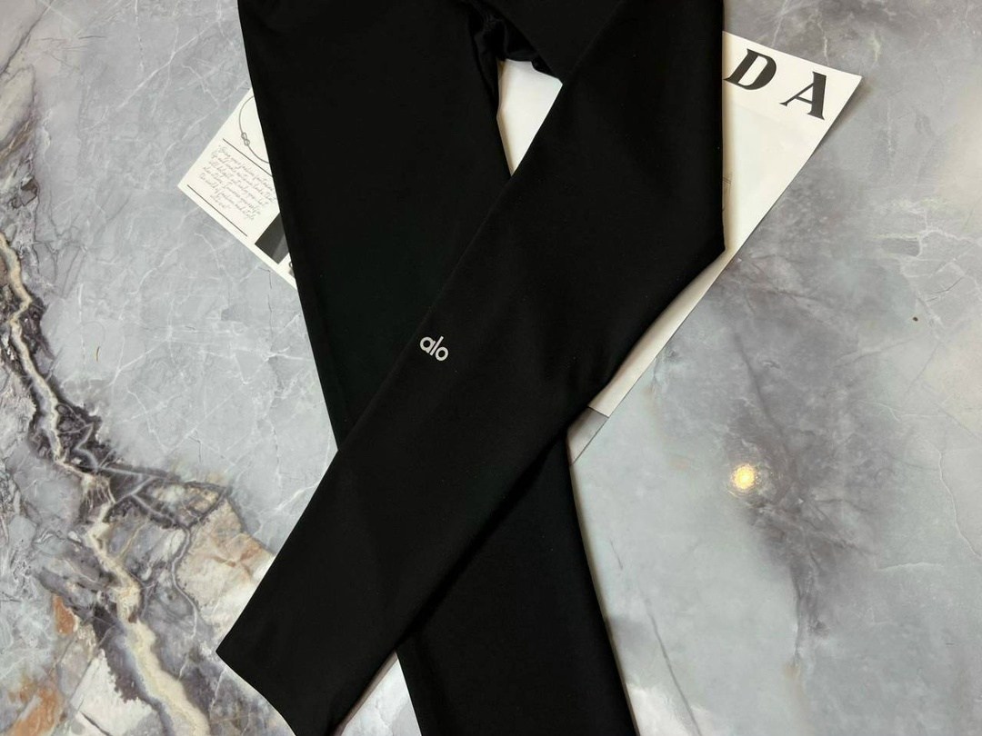 black leggings,девушки в леггинсах,одежда для фитнеса,workout leggings,legging