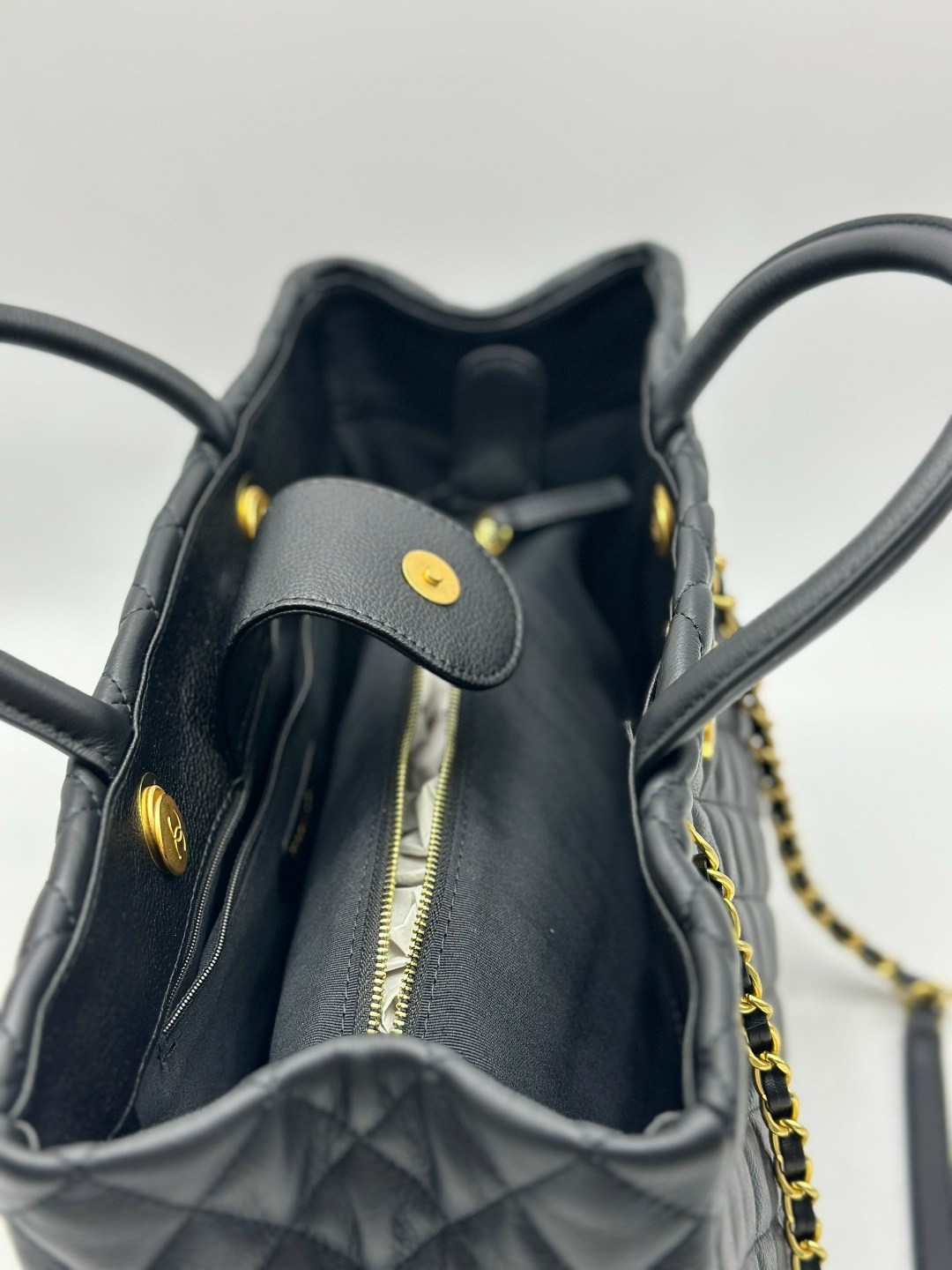 сумка chanel,женская сумка chanel,сумка шанель,модная сумка шанель,chanel шоппер кожа