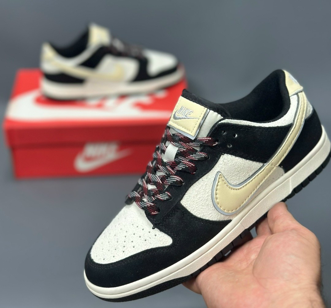 nike dunk low lx black suede team gold,nike dunk low,кроссовки nike dunk low,nike dunk low lx,кроссовки nike sb dunk low