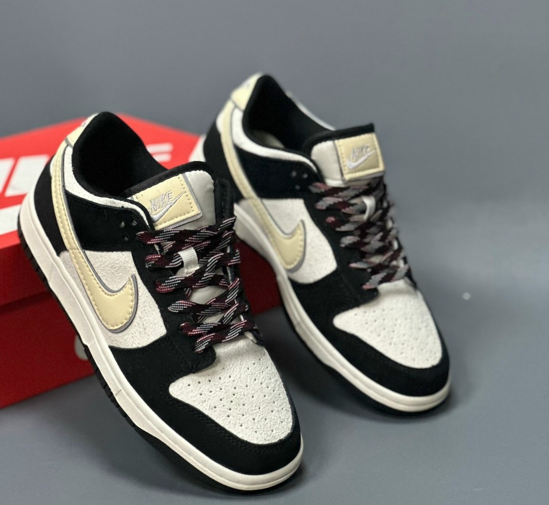 nike dunk low lx black suede team gold,nike dunk low,кроссовки nike dunk low,nike dunk low lx,кроссовки nike sb dunk low