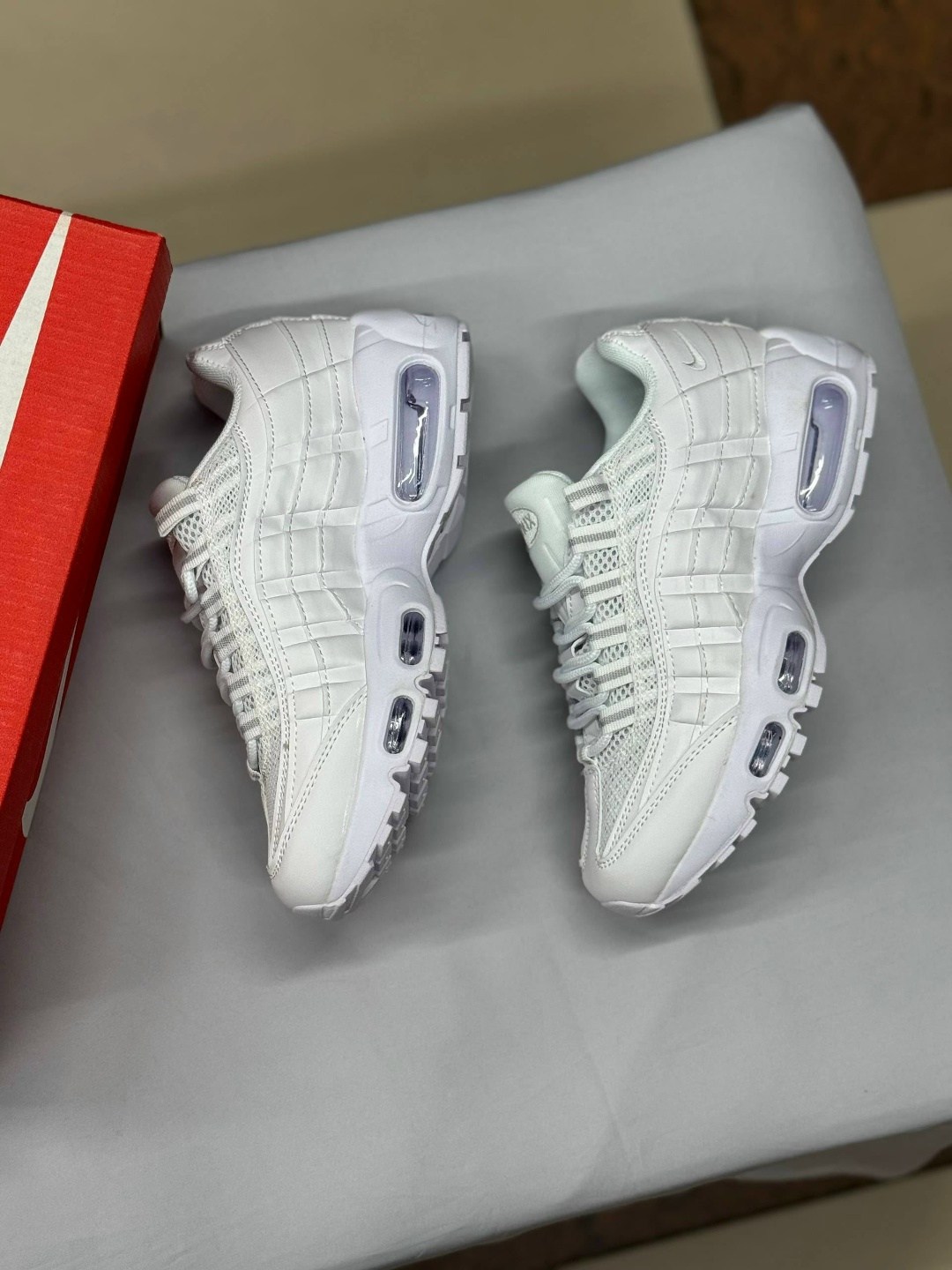 nike air max 95 triple white,nike air max 95 white,nike air max 95 essential,кроссовки nike air max 95 белого,nike air max 95 essential white