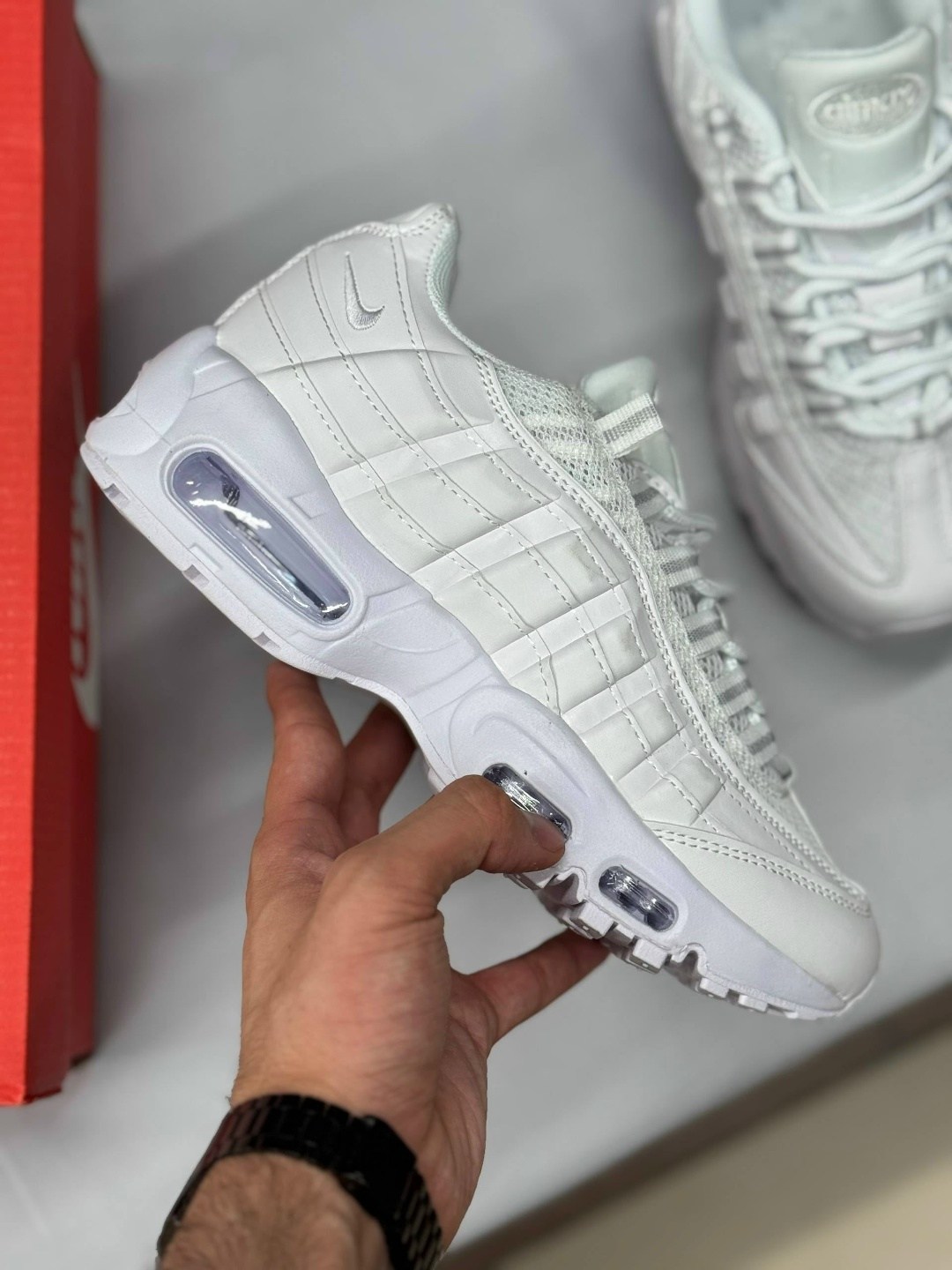 nike air max 95 triple white,nike air max 95 white,nike air max 95 essential,кроссовки nike air max 95 белого,nike air max 95 essential white