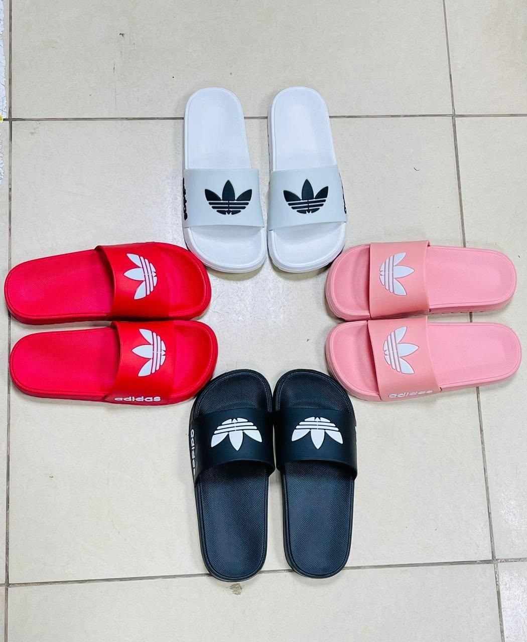 шлепанцы адидас красные,женские сланцы,,шлепанцы adidas,шлепки шлепанцы