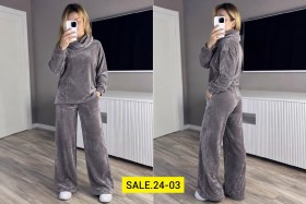 Костюм