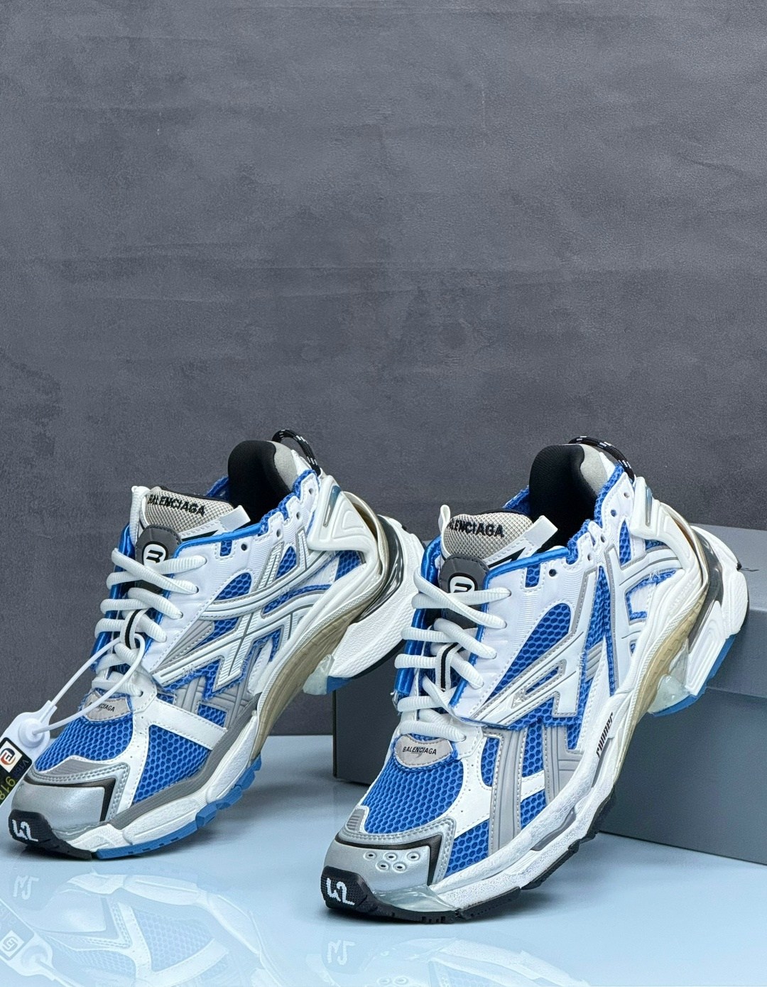 кроссовки balenciaga runner,кроссовки balenciaga,беговые кроссовки balenciaga синий,женские кроссовки balenciaga,кроссовки balenciaga runner серый/синий