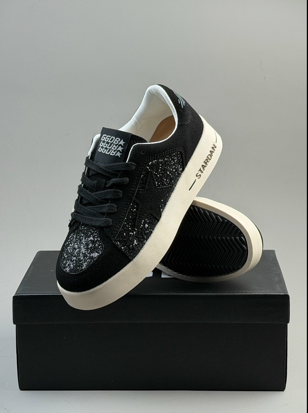 , женская,кеды женские черные,кроссовки golden goose с пайетками на платформе,кеды женски