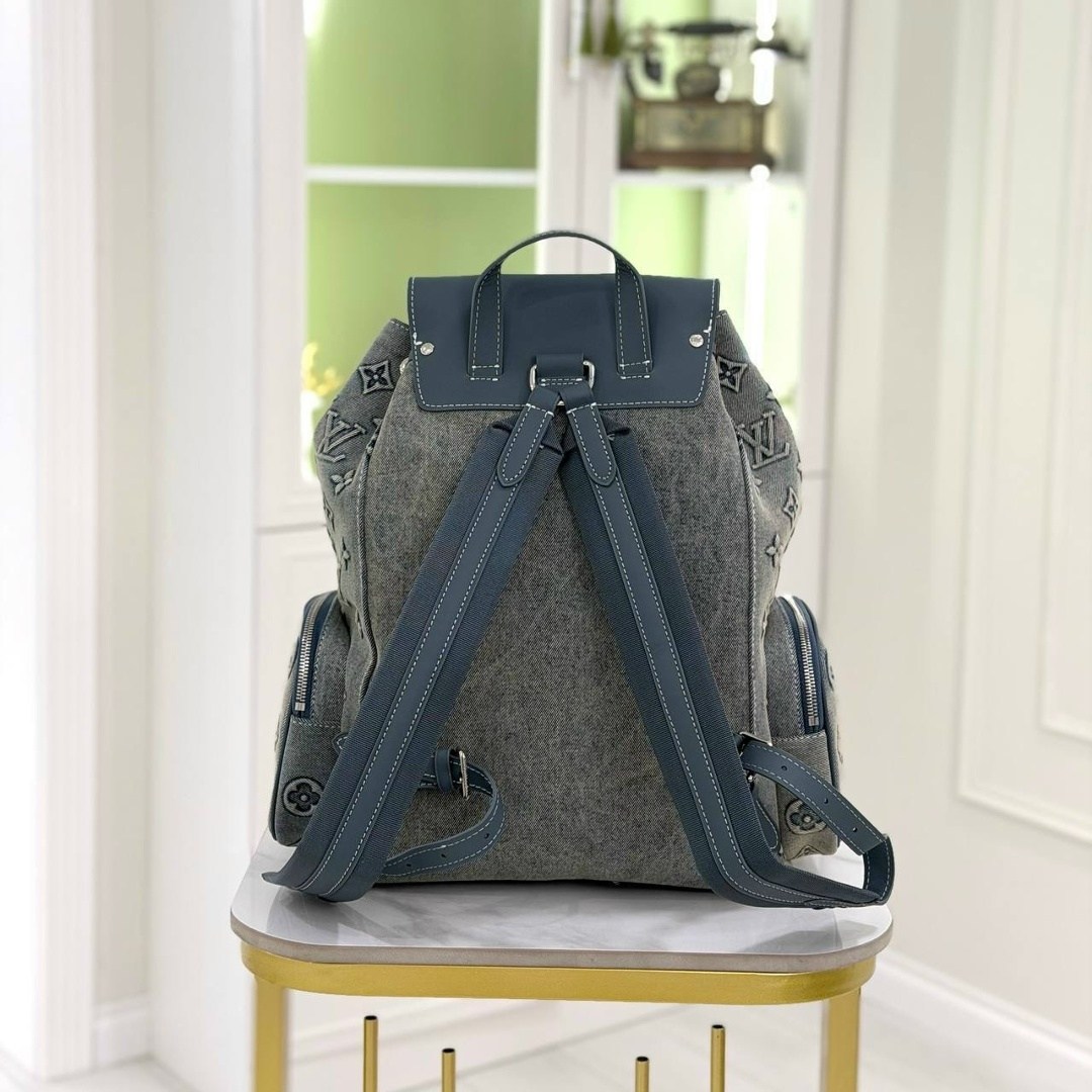 рюкзак louis vuitton,луи виттон кристофер рюкзак,louis vuitton рюкзак джинсовый,рюкзак женский louis vuitton,сумка - рюкзак louis vuitton denim