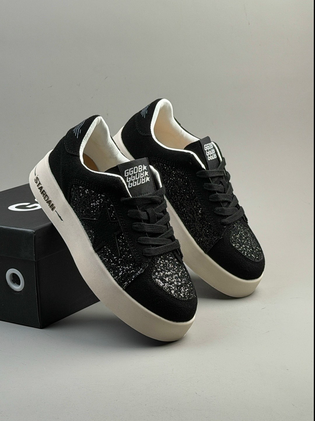 , женская,кеды женские черные,кроссовки golden goose с пайетками на платформе,кеды женски