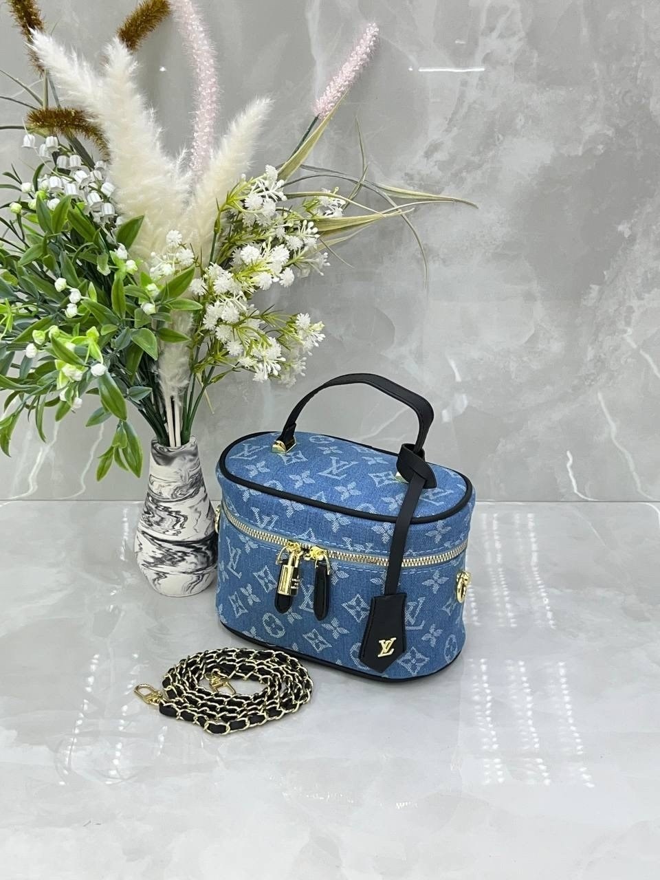 женская сумка louis vuitton,сумкa louis vuitton,сумка косметичка louis vuitton,сумка луи виттон vanity,сумка луи виттон
