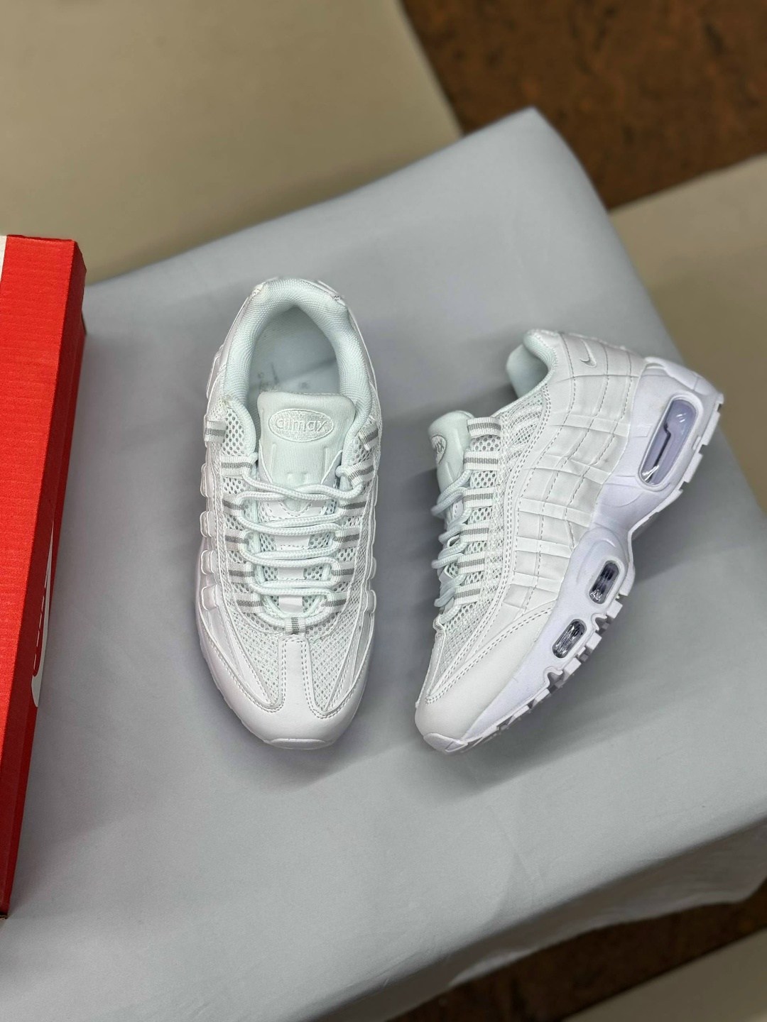 nike air max 95 triple white,nike air max 95 white,nike air max 95 essential,кроссовки nike air max 95 белого,nike air max 95 essential white