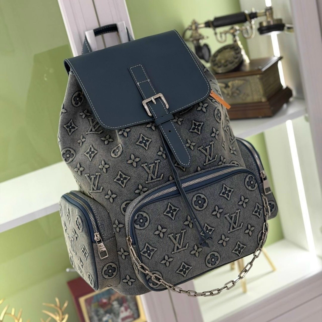 рюкзак louis vuitton,луи виттон кристофер рюкзак,louis vuitton рюкзак джинсовый,рюкзак женский louis vuitton,сумка - рюкзак louis vuitton denim