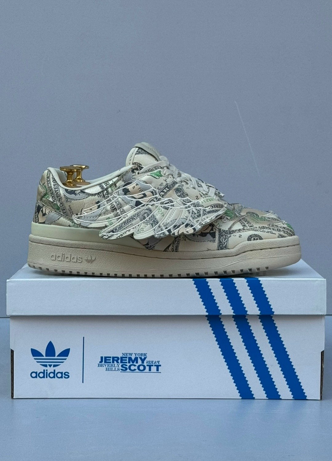 кроссовки,jeremy scott x adidas forum low wings 1.0 money,jeremy scott adidas,кроссовки adidas originals x jeremy scott forum wings money low,adidas jeremy scott money