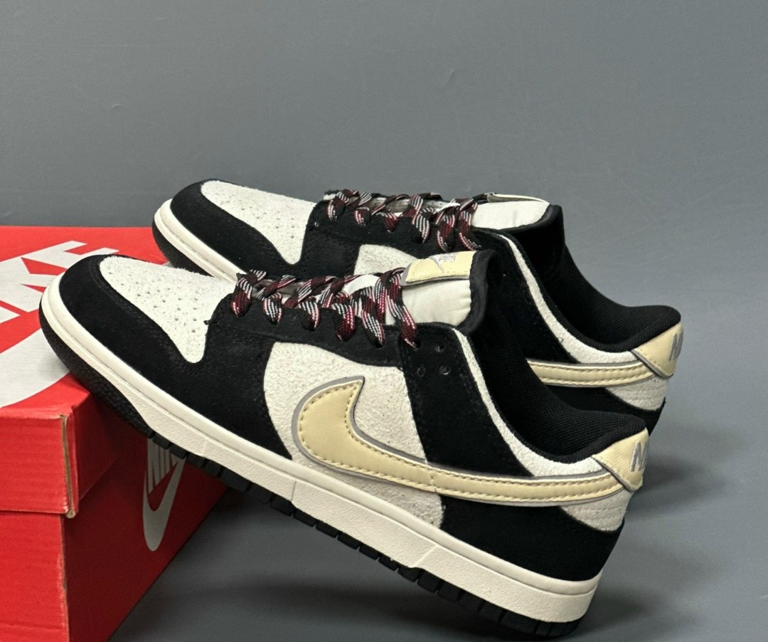 nike dunk low lx black suede team gold,nike dunk low,кроссовки nike dunk low,nike dunk low lx,кроссовки nike sb dunk low
