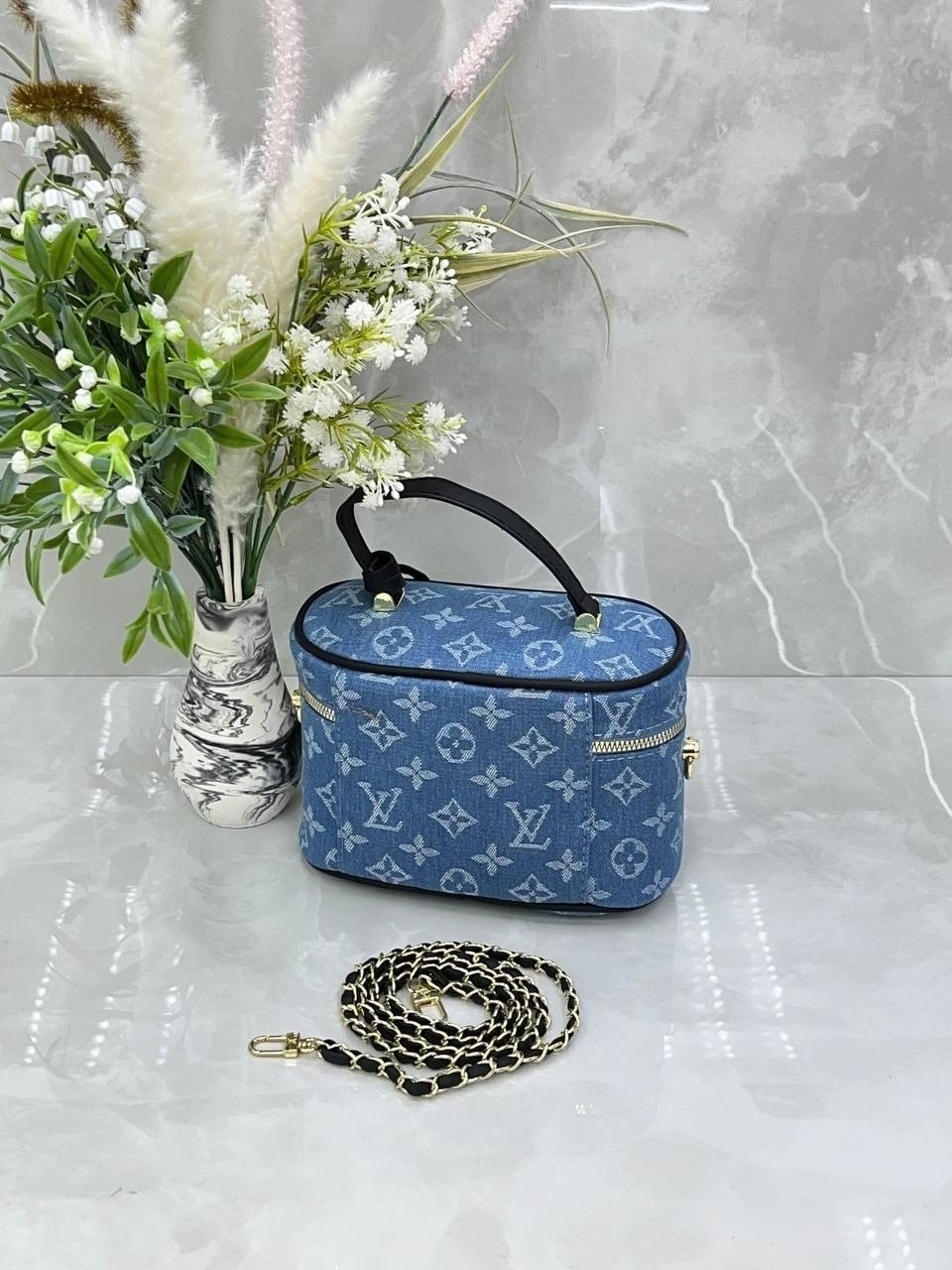 женская сумка louis vuitton,сумкa louis vuitton,сумка косметичка louis vuitton,сумка луи виттон vanity,сумка луи виттон