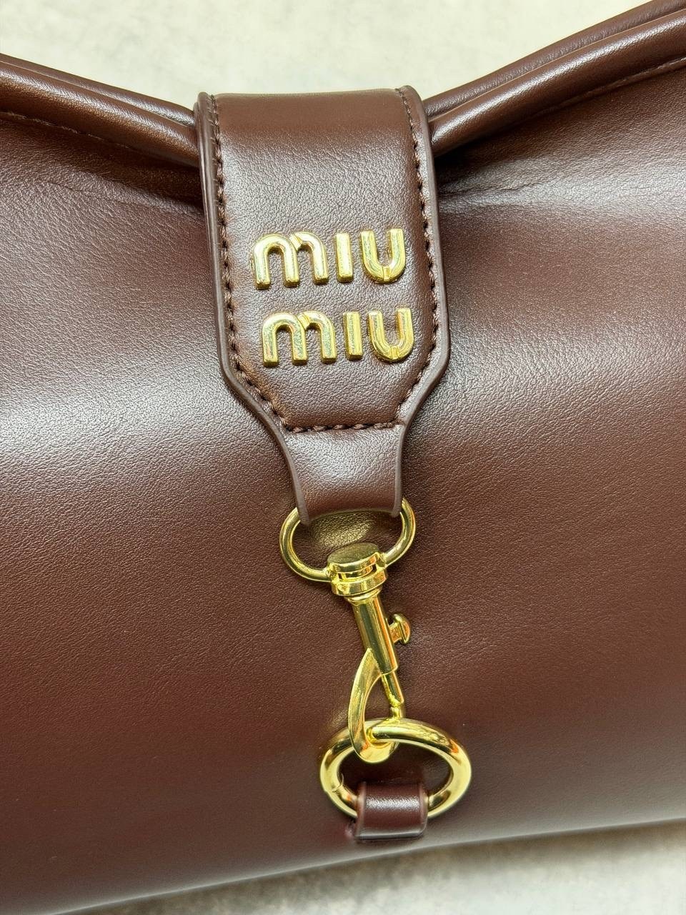 сумка miu miu,сумка miu miu на плечо,сумка миу миу,сумка женская miu miu,сумка